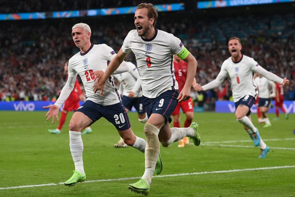Tin tức Euro 2020 -Tuyển Anh giành vé vào chung kết trong tranh cãi