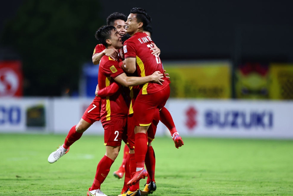 Đội tuyển Việt Nam hạ đẹp Malaysia – Bán kết rộng mở